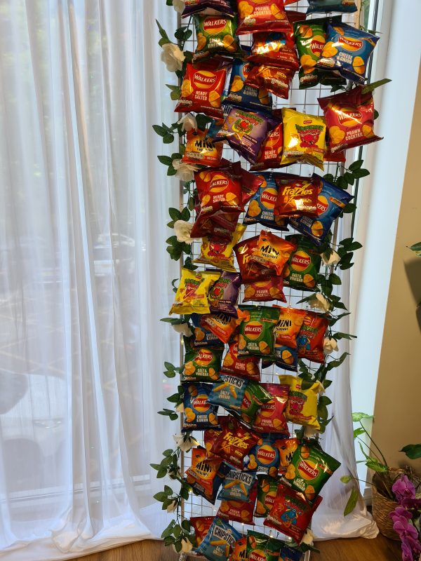 CRISPS WALL